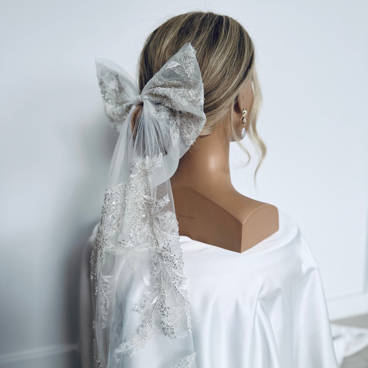 Tiffany Veil
