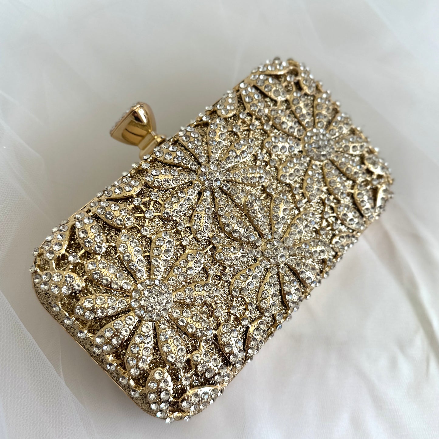 Daisy Clutch