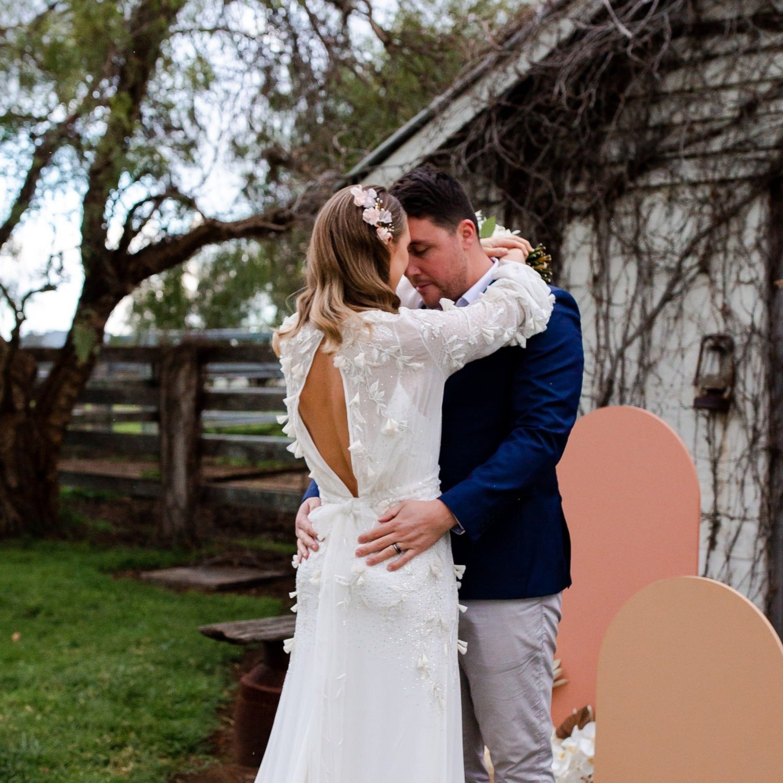 Bridal hair accessories