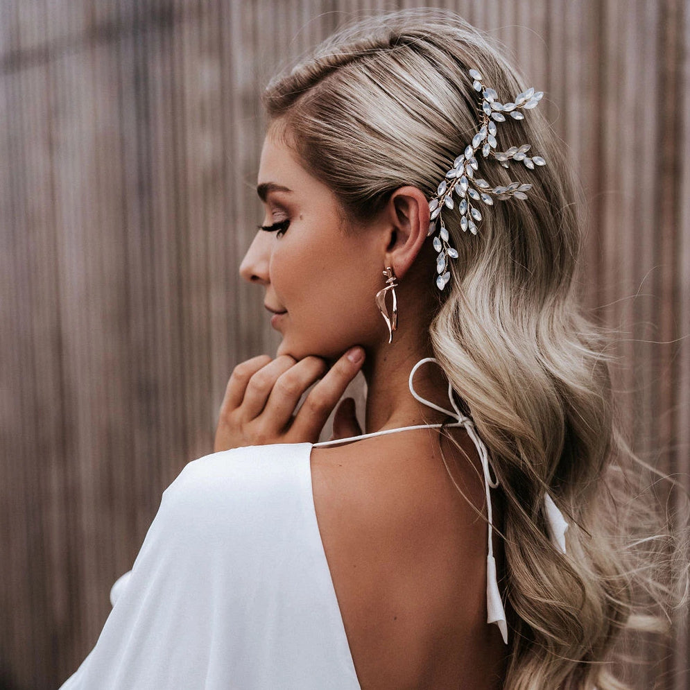 Bridal hair accessories